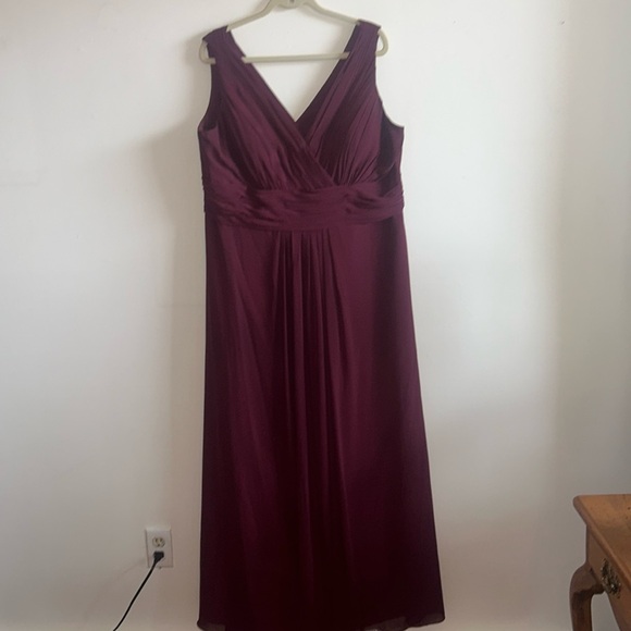 Bridesmaids Dress - Picture 1 of 2